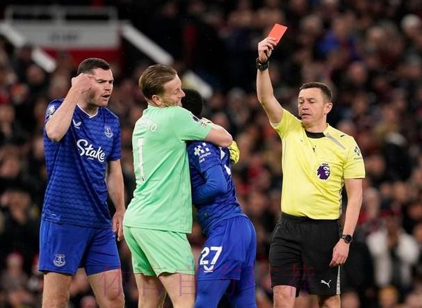 盖伊为掌掴队友迈克尔-基恩道歉：我会确保这种事情不再发生